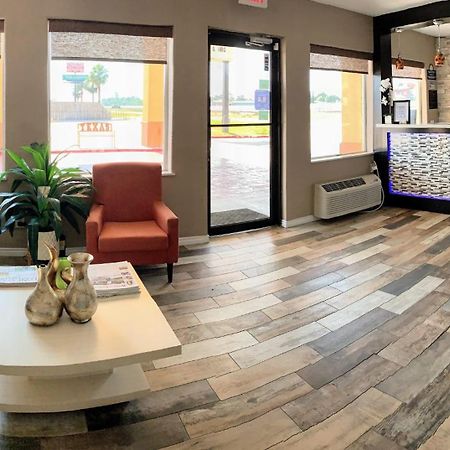 Days Inn By Wyndham Orange Esterno foto