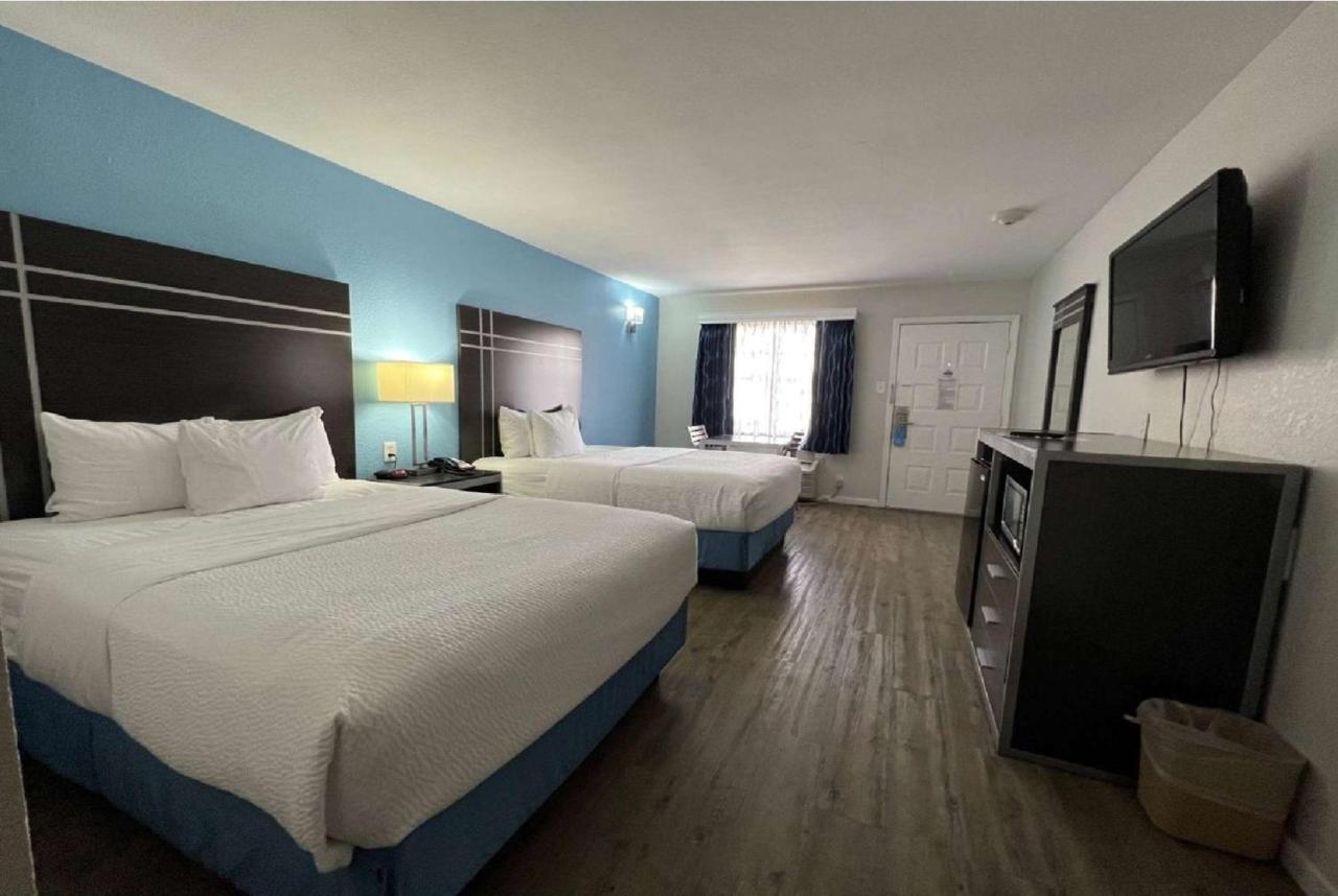 Days Inn By Wyndham Orange Esterno foto